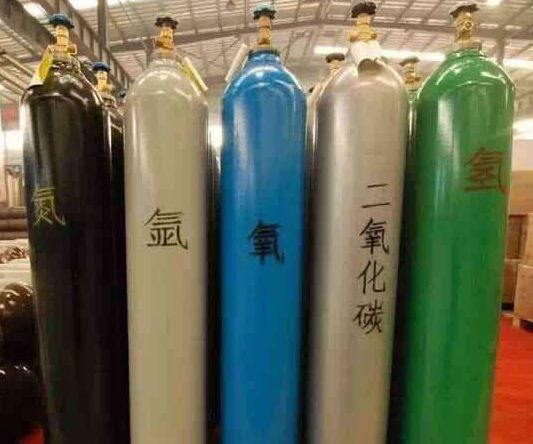 太原工業(yè)氣體氧氣，乙炔，氬氣，氮?dú)獾闹迫∨c用法